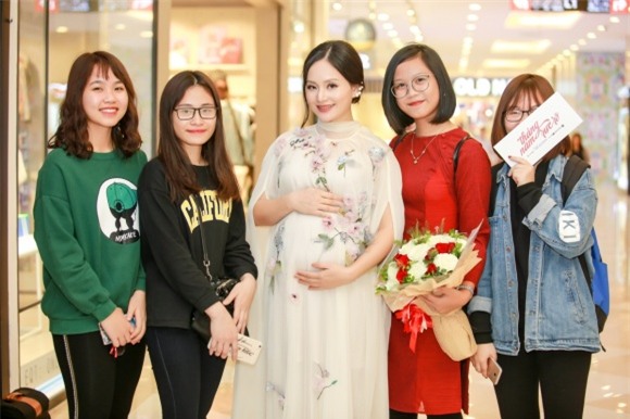 Lan Phương, bà bầu Lan Phương, diễn viên Lan Phương