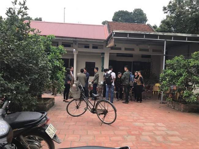 Tâm sự xót xa của ông ngoại cô gái tử vong vì bị nhét tỏi vào miệng - Ảnh 2.