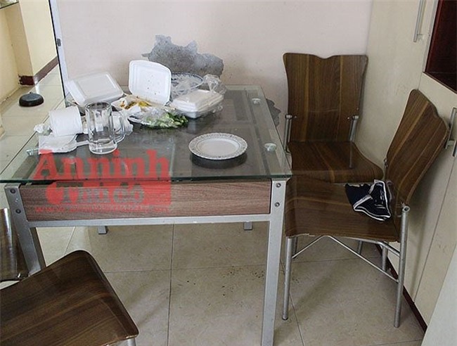 Cận cảnh hiện trường vụ án cô gái tử vong do bị ca sĩ Châu Việt Cường nhét tỏi vào miệng - Ảnh 8.