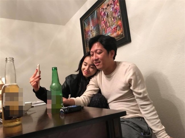 Lộ ảnh Nhã Phương - Trường Giang diện đồ đôi, tựa vai nhau tình cảm thế này ở Mỹ - Tin sao Viet - Tin tuc sao Viet - Scandal sao Viet - Tin tuc cua Sao - Tin cua Sao