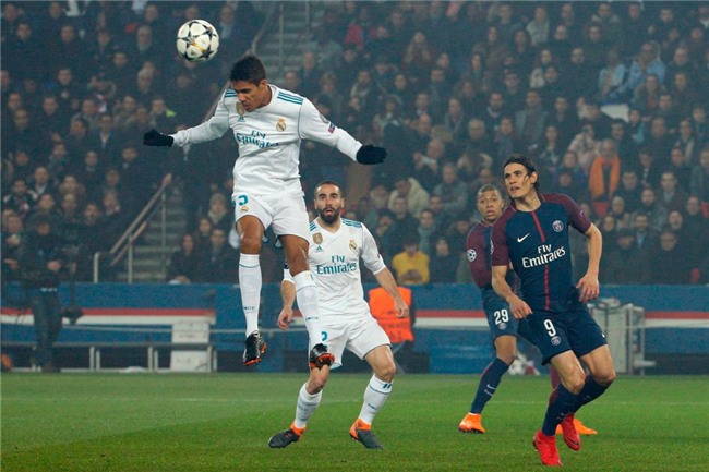 Ronaldo toa sang dua Real vao tu ket Champions League hinh anh 9