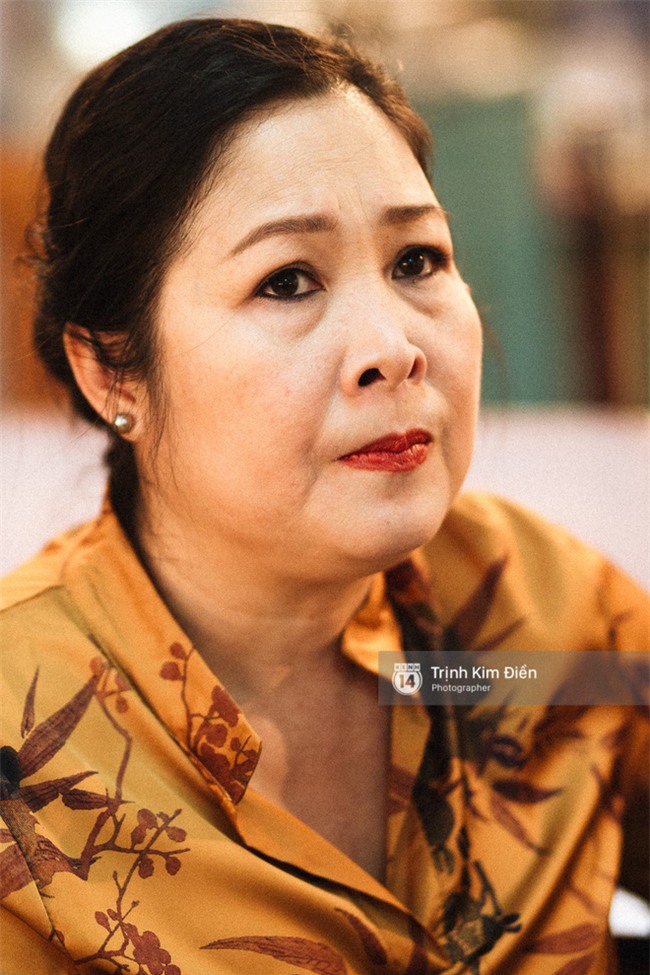 NSND Hồng Vân: Tự tin sân khấu kịch SuperBowl hoạt động ổn định, có lỗ thì về xin ông xã - Ảnh 7.