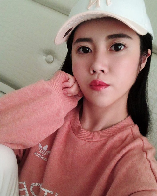 Cô gái đăng ảnh 10 năm trước, chứng minh không có người phụ nữ xấu, chỉ là bạn chưa dậy thì thành công thôi - Ảnh 3.