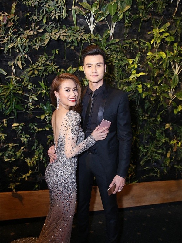 Không chỉ Harry Lu, đây là cách Hoàng Thùy Linh nhắc Vĩnh Thụy trong tự truyện - Tin sao Viet - Tin tuc sao Viet - Scandal sao Viet - Tin tuc cua Sao - Tin cua Sao