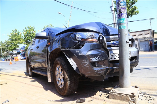 Vụ chiến sĩ CSGT bị ô tô chở thuốc lá lậu tông văng xuống đường: 2 tài xế dương tính với ma tuý - Ảnh 4.