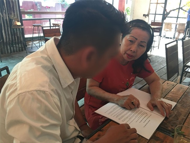 TP.HCM: Bé gái 3 tuổi nghi bị bảo vệ xâm hại tại trường mầm non, bố mẹ nghỉ việc đi cầu cứu cơ quan chức năng - Ảnh 6.