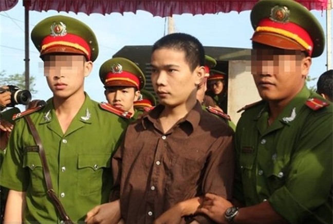 Mẹ tử tù Vũ Văn Tiến: Hành trình tuyệt vọng khi đứa con dần bước vào cửa tử