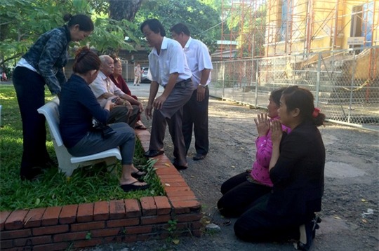 Mẹ tử tù Vũ Văn Tiến: Hành trình tuyệt vọng khi đứa con dần bước vào cửa tử