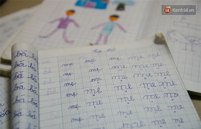 Chuyện má con thằng khờ bán hàng rong ở phố đi bộ Sài Gòn: 19 năm một mình đi tìm nụ cười cho con - Ảnh 6.