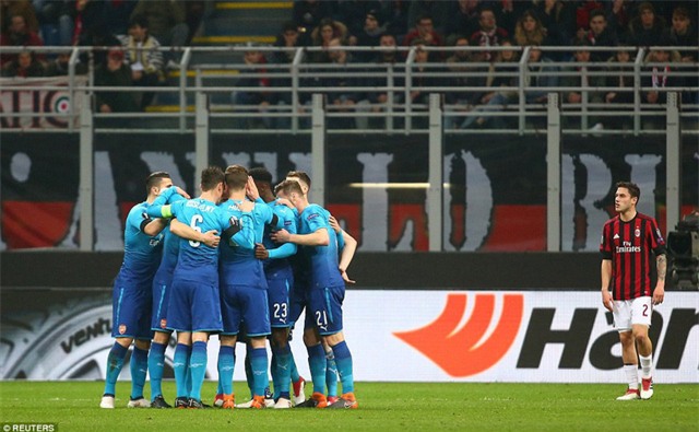  Thắng 2-0 tại San Siro, Arsenal chiếm nhiều lợi thế ở trận lượt về tại Emirates và cánh cửa vào tứ kết Europa League đã mở ra với Pháo thủ 
