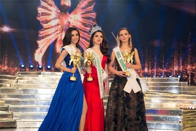 Hương Giang Idol đăng quang Hoa hậu Chuyển giới quốc tế 2018