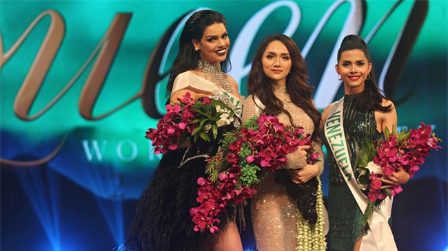 Huong Giang Idol dang quang Hoa hau Chuyen gioi Quoc te 2018 hinh anh 2