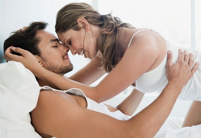 Khóc dở mếu dở khi đọc tâm thư của những ông chồng phải gồng mình lên để chiều vợ sinh lý cao - Ảnh 2.