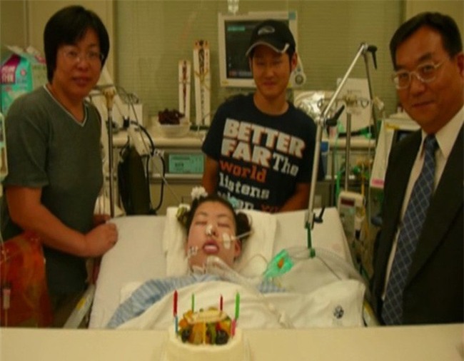 Vợ sắp cưới bỗng lâm bạo bệnh, chàng trai quyết chờ đợi suốt 8 năm trời không từ bỏ để rồi có cái kết đẹp như mơ - Ảnh 4.