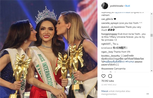 Á Hậu nước chủ nhà Thái Lan Yoshi Rinrada chúc mừng tân hoa hậu Hương Giang Idol-1