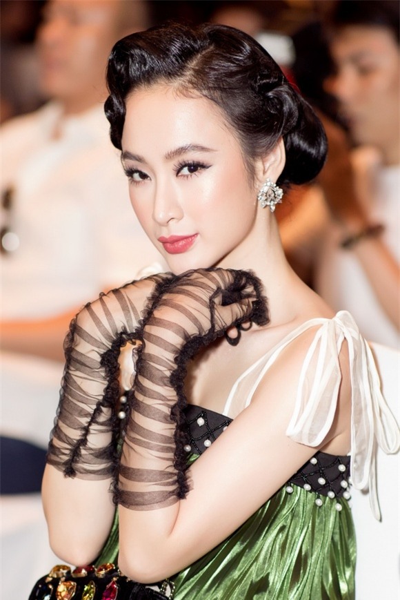 Angela Phương Trinh,Angela Phương Trinh khoe vòng ba,sao Việt