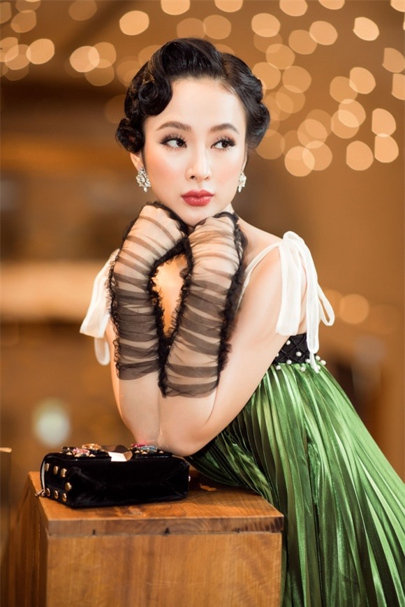 Angela Phương Trinh,Angela Phương Trinh khoe vòng ba,sao Việt