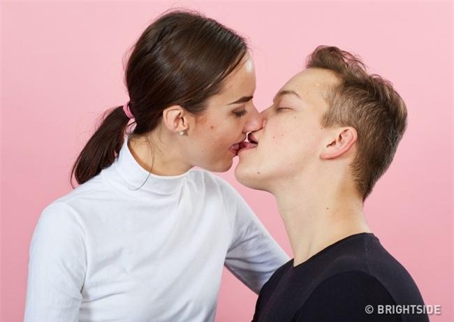 giai ma tinh cam cua doi phuong qua cach hon - 1