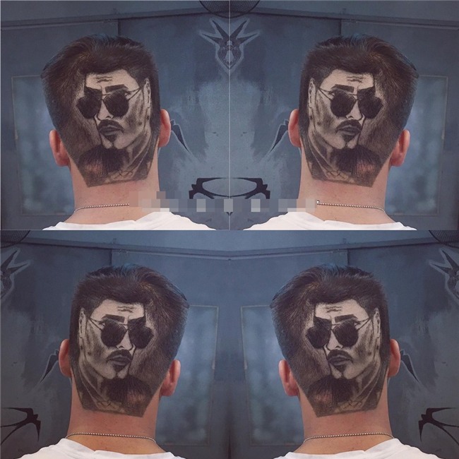 Quá hâm mộ hiện tượng livestream Hoa Vinh, fan khắc chân dung thần tượng lên đầu-1