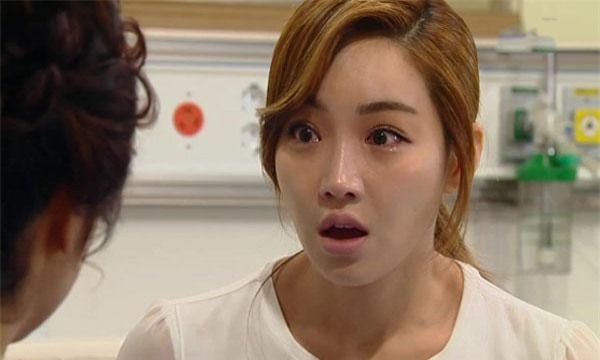 nga ngua voi su that dang sau viec nha chong quyet khong lam giay khai sinh cho chau noi - 2