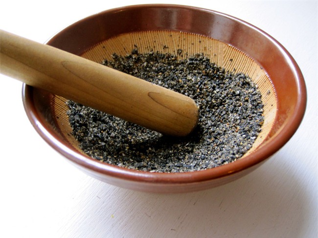 Chuyên gia dinh dưỡng khuyên bạn nên ăn 8 loại thực phẩm màu đen này-2