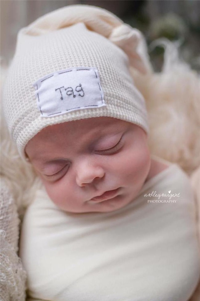 Page này được lập kể từ khi chị&nbsp;Courtney đang mang bầu cho tới tận bây giờ.