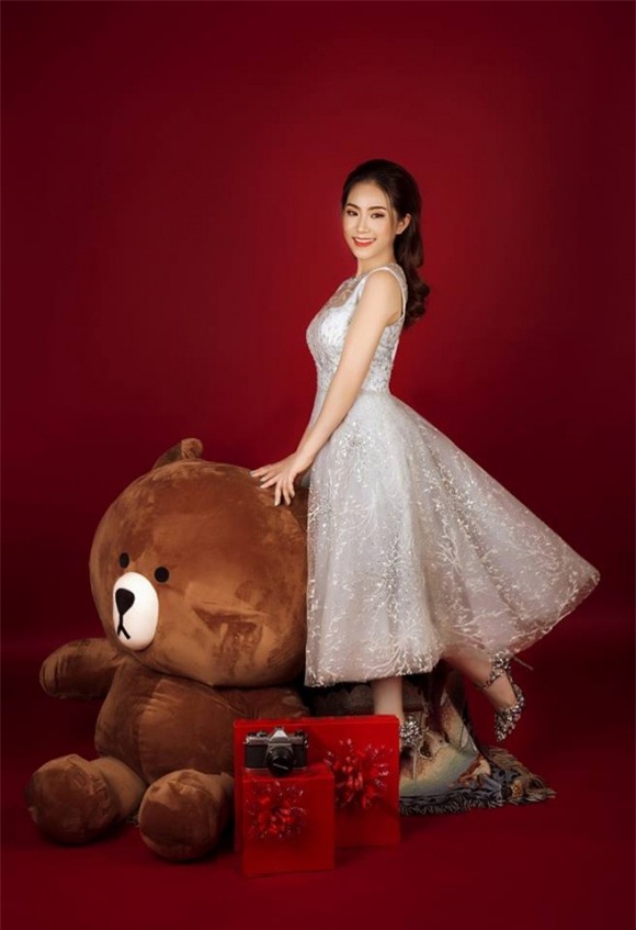 Khánh Đơn, Lương Bích Hữu, ca sĩ Khánh Đơn, Khánh Đơn và bạn gái mới