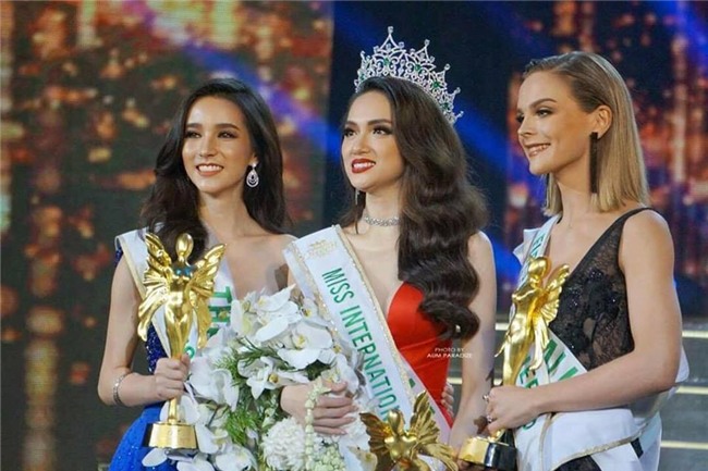 Gửi lời chúc Hương Giang Idol, Phi Thanh Vân khiến người nghe mệt nhoài vì tấu văn lê thê-1