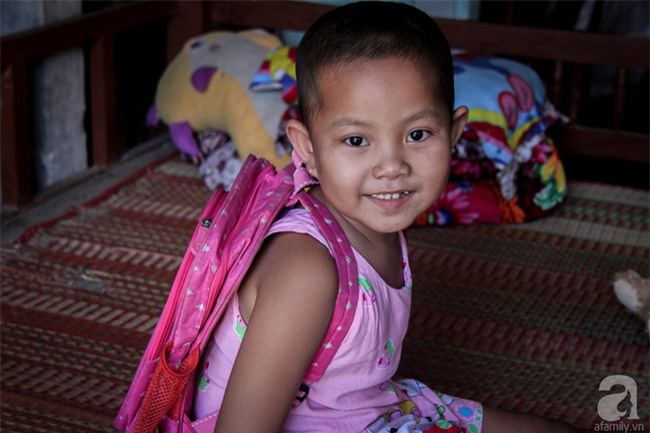 Tâm sự của bé gái 5 tuổi bị u não: Mẹ ơi! Mẹ cứu con đi, con lớn lên đi mần công ty trả tiền cho mẹ - Ảnh 11.