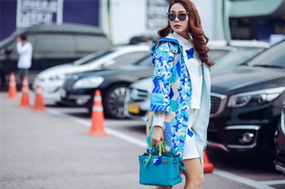 hoi ban gai doc than xinh dep, giau co va dang cap cua hoang thuy linh hinh anh 14