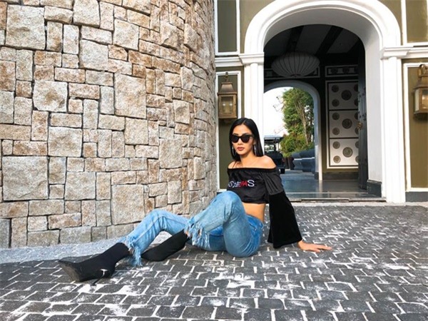 Tăng 2 kg sau Tết, Hoàng Thùy tự tin diện 2 mảnh nhờ body nảy nở bắt mắt-8