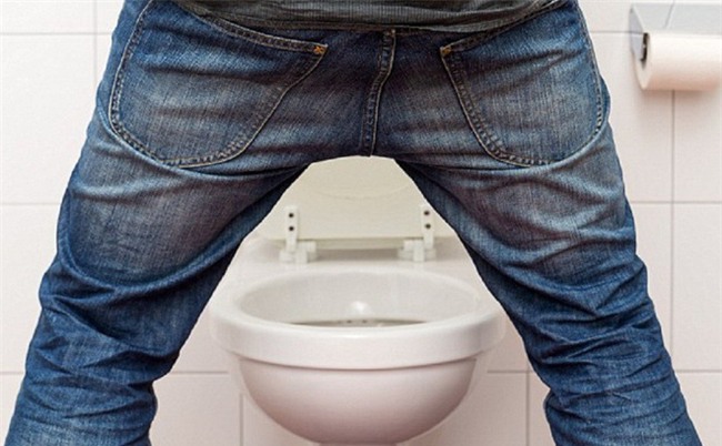 Một ngày nên đi tiểu mấy lần: Hãy nhẩm tính để biết cơ thể mình thế nào-1