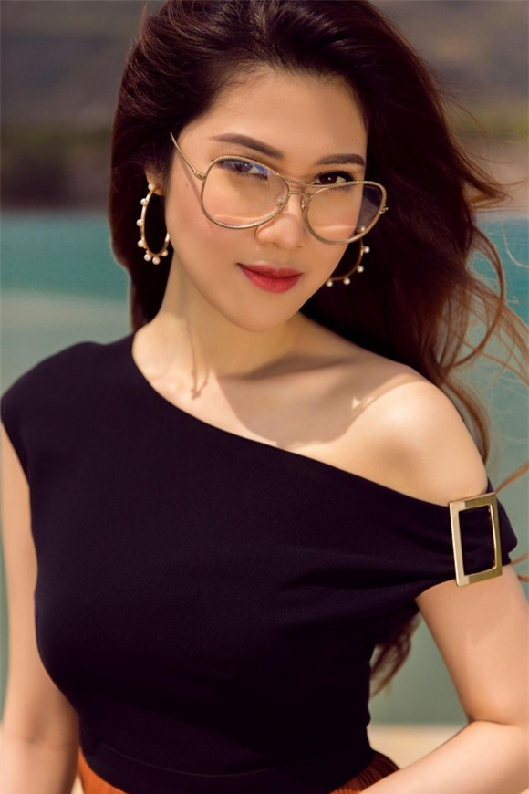 thu hằng, siêu mẫu thu hằng, sao việt