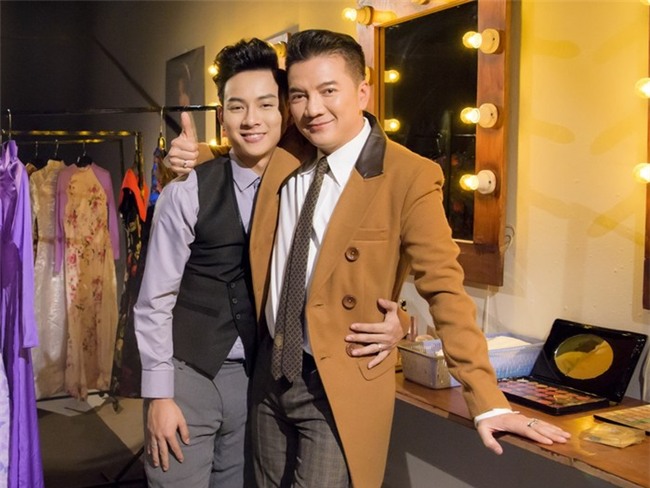 Đàm Vĩnh Hưng mắng quản lý Hoài Lâm: Ngu ngốc, làm hỏng hình ảnh thằng nhỏ - Tin sao Viet - Tin tuc sao Viet - Scandal sao Viet - Tin tuc cua Sao - Tin cua Sao