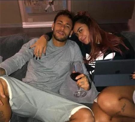 Hai anh em Neymar vô cùng thân thiết, gần gũi