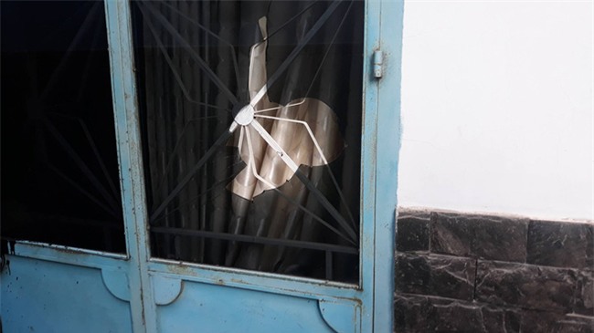 Clip ngôi nhà ở Sài Gòn liên tục bị ‘khủng bố’ bằng bom sơn - Ảnh 4.