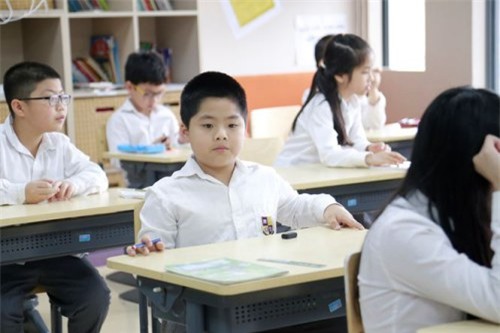 Bài luận của học sinh lớp 3 lọt top 10 bài luận xuất sắc thế giới - 1