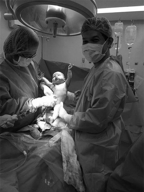 bac si san khoa “mat tay” nhat nhi tphcm liet ke uu, nhuoc diem cua sinh con thuan tu nhien - 1