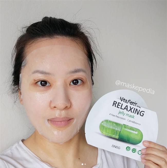 Đây là lý do vì sao bạn không nên đắp mặt nạ giấy đến khi khô cong - Ảnh 2.