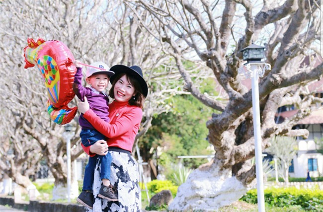 Con trai mới 6 tháng tuổi đã 5 lần phẫu thuật, bà mẹ trẻ cảnh tỉnh trào lưu anti vắc xin - Ảnh 3.