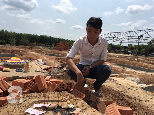 Bà nội bé gái 4 tuổi nghi bị hiếp, giết bỏ xác xuống giếng: Nó quay về thấy con bé còn sống mà không cứu, lại sát hại lần nữa - Ảnh 7.