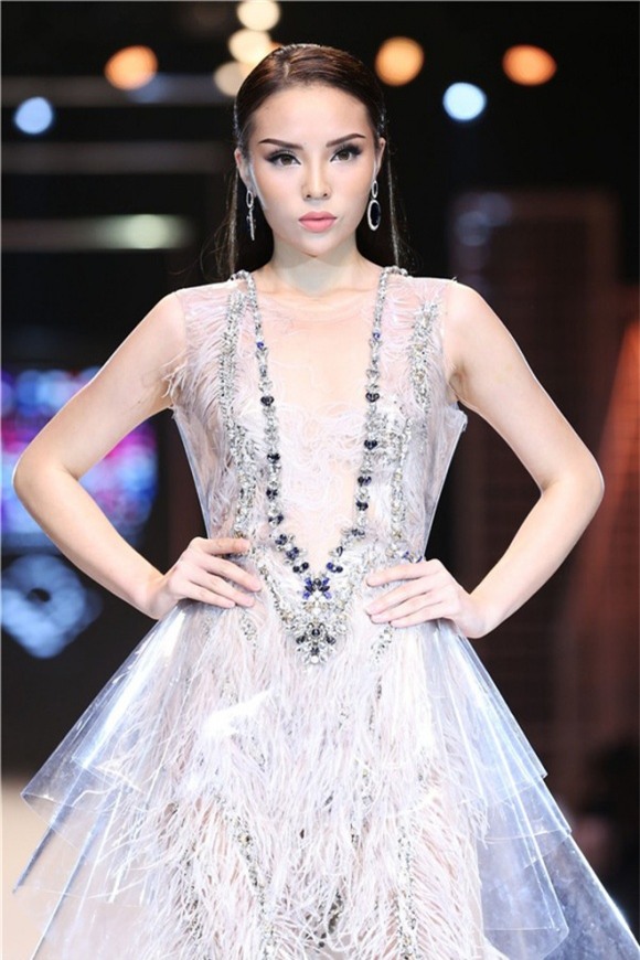 Hoa hậu kỳ duyên,hoa hậu việt nam 2014,kỳ duyên khoe vòng một