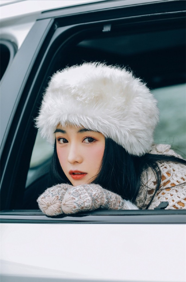 Hot girl 9X mang nét đẹp cổ điển như mỹ nhân TVB thập niên 90