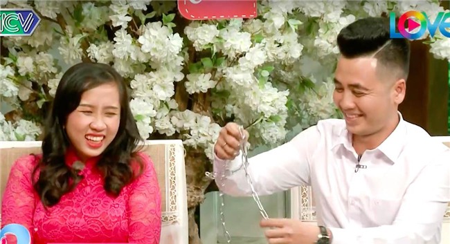 cap doi di phuot 42 tinh thanh suot 2 nam de chup anh cuoi gay sot - 6