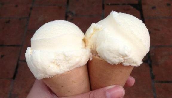 Mẹ bầu kể chuyện ngén ngẩm thèm kem Tràng Tiền, bún tôm Hải Phòng cách xa cả nghìn cây số khiến ai nghe cũng sợ có thai - Ảnh 2.