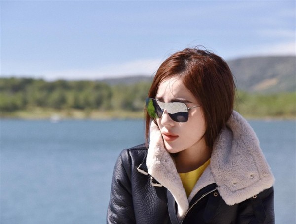 Chịu chơi như Kỳ Duyên: Bộ sưu tập kính trên dưới chục triệu khiến ai cũng thèm khát - Ảnh 19.