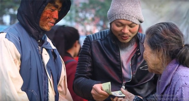 Chàng trai Huế giả làm ăn xin thử lòng người nghèo và cái kết khiến cộng đồng mạng lặng mình suy ngẫm - Ảnh 3.