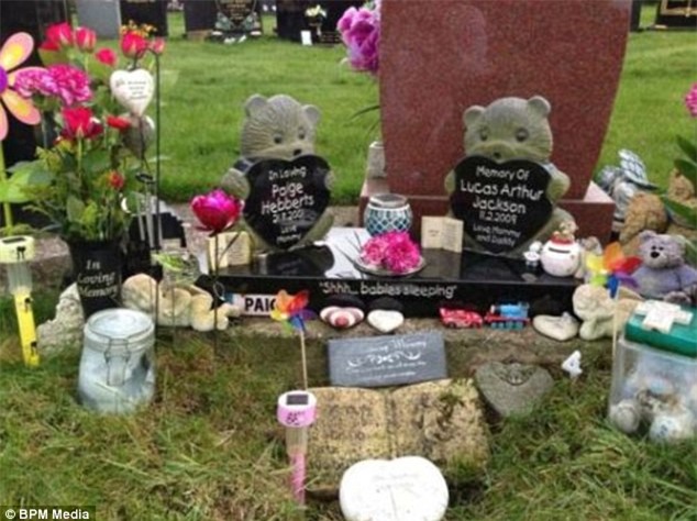 Người mẹ mất con 2 lần, bị sảy thai 22 lần, bác sĩ chỉ nói rằng vì cô không may mắn mà thôi - Ảnh 2.