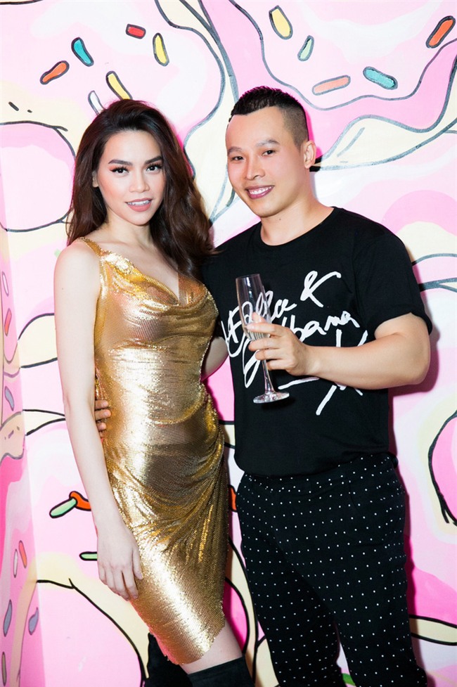 Tiết kiệm như Hồ Ngọc Hà: Hôm trước đầm dài hát nhạc tình, hôm sau cắt ngắn cho dễ nhảy đầm - Ảnh 4.