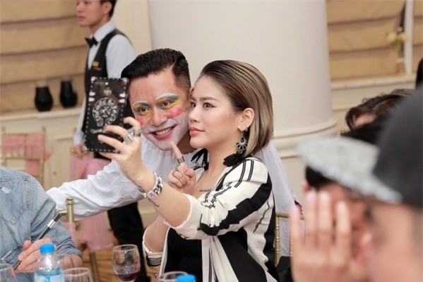 Tuấn Hưng và học trò Yến Lê.&nbsp; - Tin sao Viet - Tin tuc sao Viet - Scandal sao Viet - Tin tuc cua Sao - Tin cua Sao